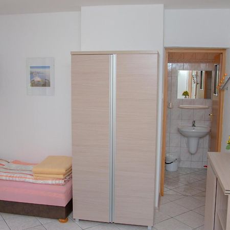 ChłopyZielona Okiennica Chillout公寓 外观 照片